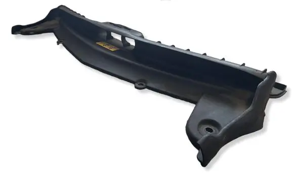 Mercedes-Benz E W238 Intercooler air guide/duct channel A0005840526