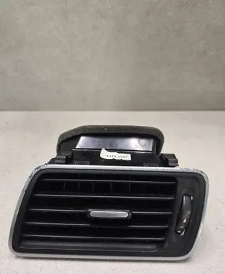 Volkswagen PASSAT B7 Dashboard side air vent grill/cover trim 3AC819701A