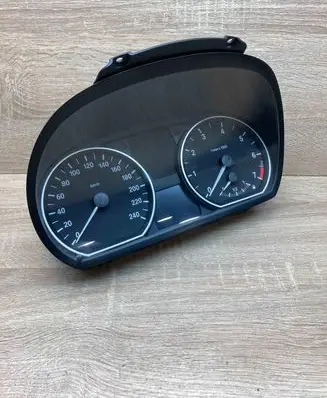 BMW 1 E81 E87 Speedometer (instrument cluster) 102493285 9166813