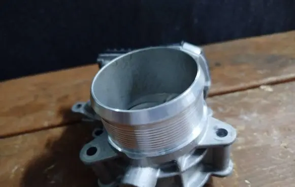 Peugeot 3008 II Throttle body valve 9818664880