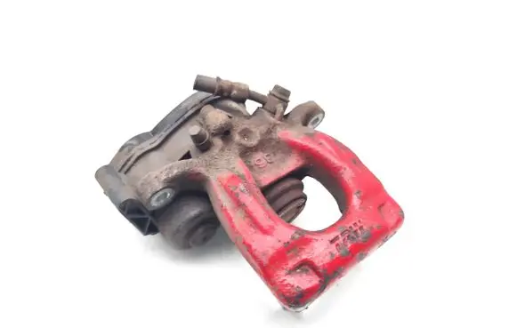 Nissan Qashqai Rear brake caliper