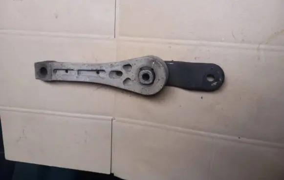 Seat Altea XL Gearbox mounting bracket 1K0199855L AC47100