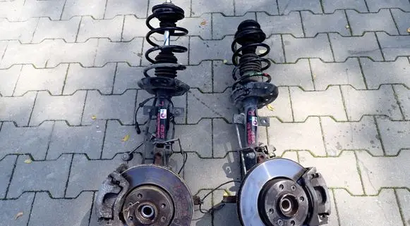 Dacia Sandero III Front wheel hub spindle knuckle