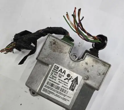 Opel Zafira B Airbag control unit/module 13241766 403253A3 327963935