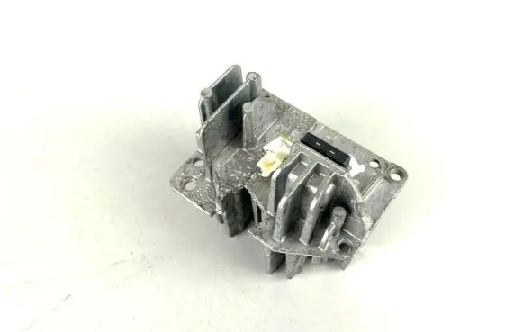 Mercedes-Benz C W205 Light module LCM 1305715304