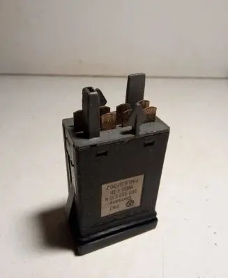 Volkswagen PASSAT B7 Hazard light switch 3B0953235B PA66GF30J