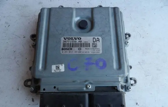 Volvo C70 Engine control unit/module 30771550 1039S13902 0281012103
