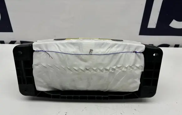 Mercedes-Benz GLA W156 Passenger airbag A176860002