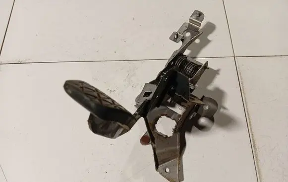 Brake pedal