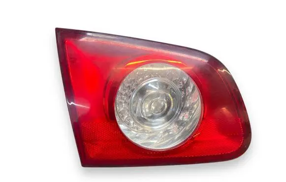 Volkswagen PASSAT B6 Tailgate rear/tail lights 8P4945093D