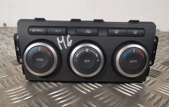 Mazda 6 Climate control unit 88721EA078