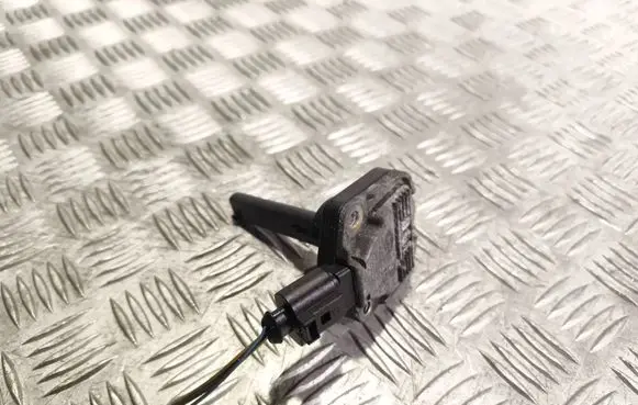 Audi A6 S6 C6 4F Oil level sensor 6PR00807905 06E907660
