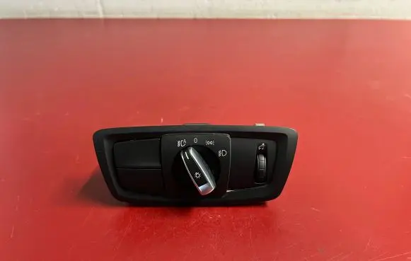 BMW X1 F48 F49 Light switch 6847516
