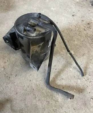 Mitsubishi Carisma Active carbon filter fuel vapour canister 