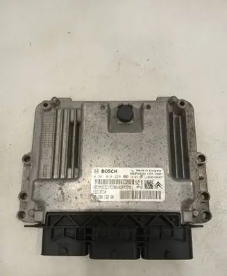 Peugeot 208 Engine control unit/module 9678818280 9666729580 0281018228