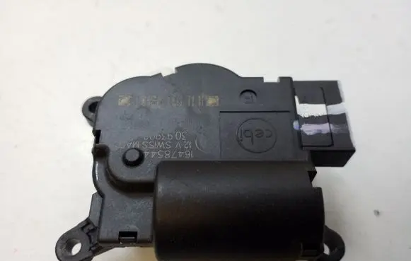 Chrysler Pacifica Air flap motor/actuator 16478544
