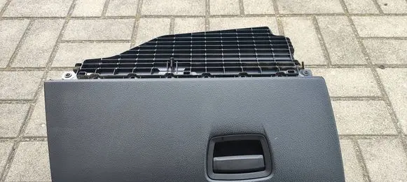 BMW 5 F10 F11 Glove box 9166683 112420 9192994