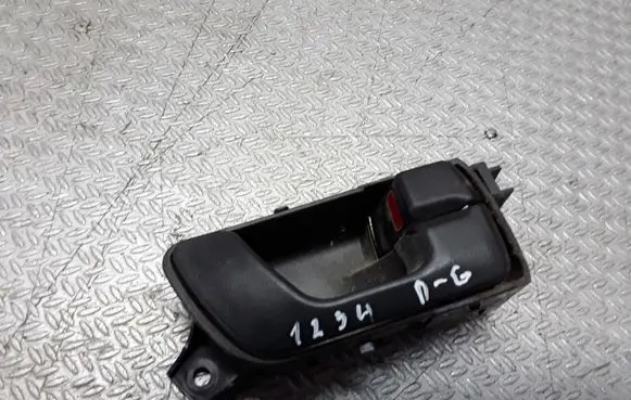 Rear door interior handle