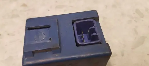 Toyota Carina T210 Window wiper relay 8594021030 0521002450