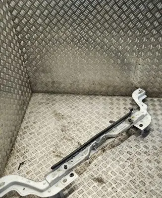 Top upper radiator support slam panel