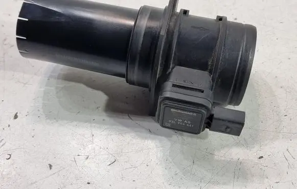 Volkswagen Golf VI Mass air flow meter 03L906461