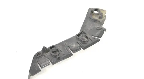 Land Rover Discovery 3 - LR3 Front bumper mounting bracket FK7217E763AC