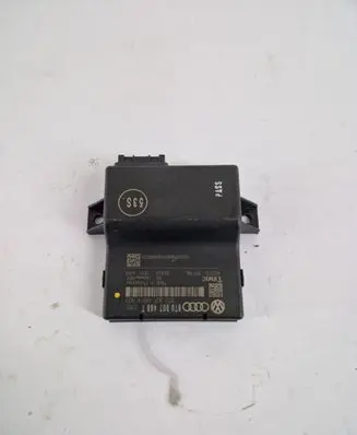 Audi A4 S4 B8 8K Gateway control module 8T0907468T