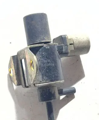 Volvo S40, V40 Turbo solenoid valve 7700875012