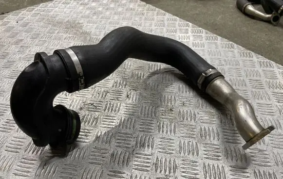 Opel Insignia A Intercooler hose/pipe