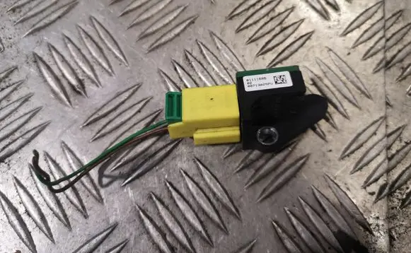 Volkswagen PASSAT B7 Airbag deployment crash/impact sensor 5N0959351B