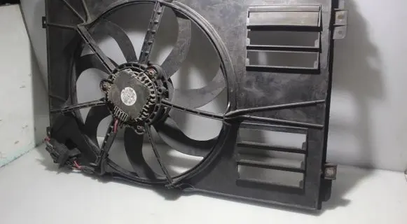 Volkswagen Golf VI Air conditioning (A/C) fan (condenser) 