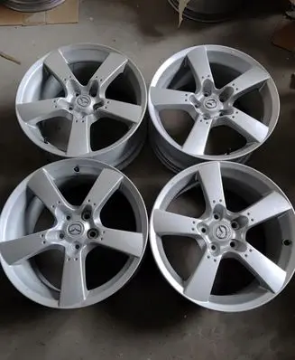Toyota Yaris R14 alloy rim 