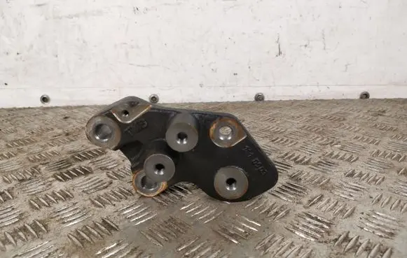 Honda CR-V Engine mounting bracket TMB