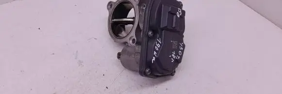 BMW 4 F36 Gran coupe Throttle valve 7810752