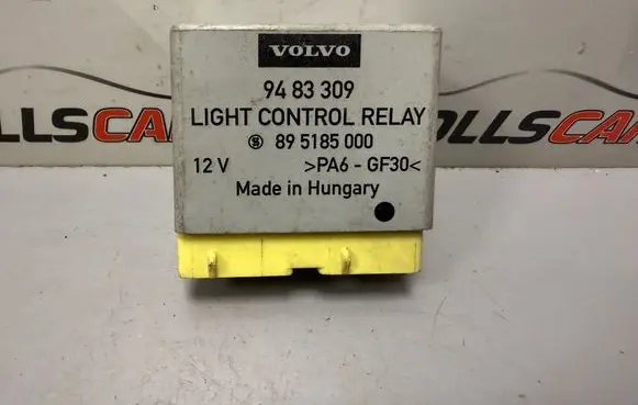 Volvo S70 V70 V70 XC Light relay 9483309 895185000