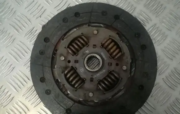Nissan Almera N16 Clutch pressure plate 30100bn300