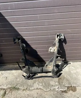BMW X3 E83 Front axle beam 