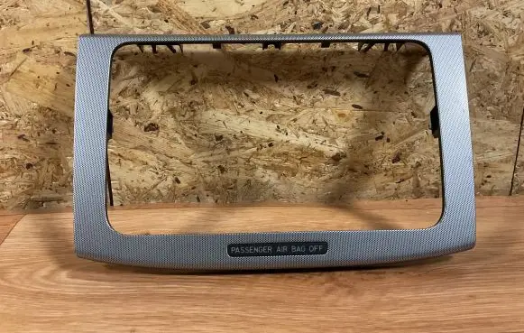 Volkswagen PASSAT B6 Radio/GPS head unit trim 3C0858069M