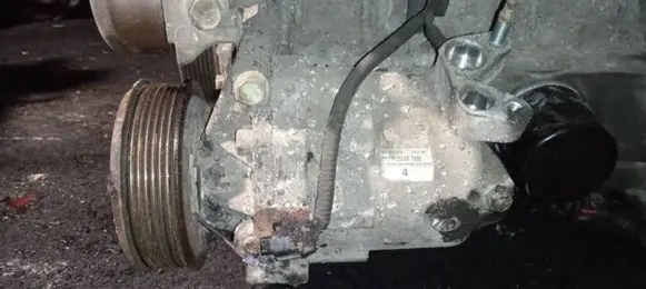Nissan Note (E11) Air conditioning (A/C) compressor (pump) 92600CJ70A