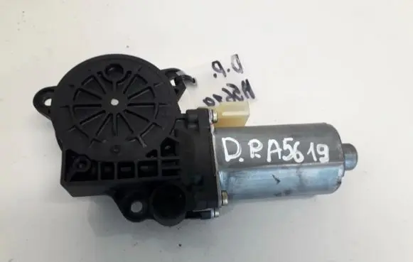 Ford Fusion Front door window regulator motor 0130821939