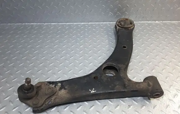 Toyota Corolla E120 E130 Front lower control arm/wishbone