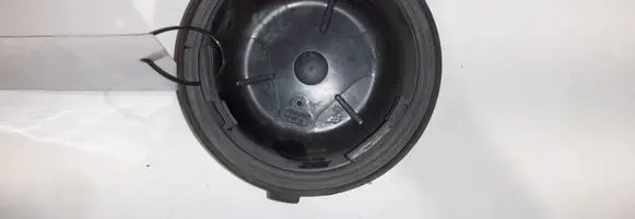 Volvo V70 Headlight/headlamp dust cover 89000387 9178538