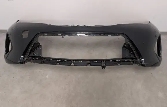 Toyota Auris E180 Front bumper 5211902A20
