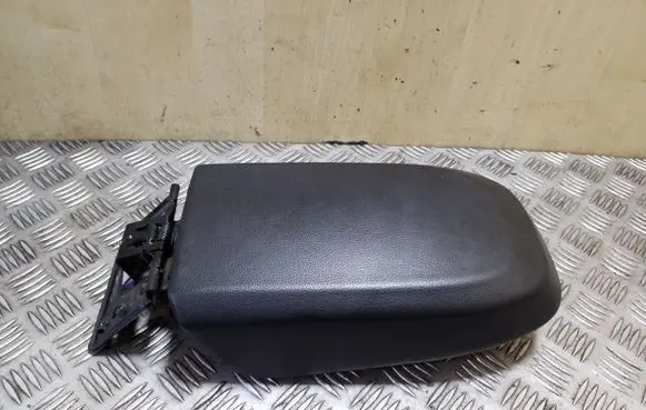 Ford Kuga I Armrest