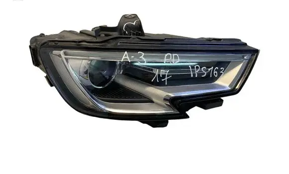 Audi A3 S3 8V Headlight/headlamp 8V0941006F 4G0907397R