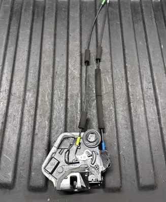 Lexus RX 450H Rear door lock 9F1611 A046693