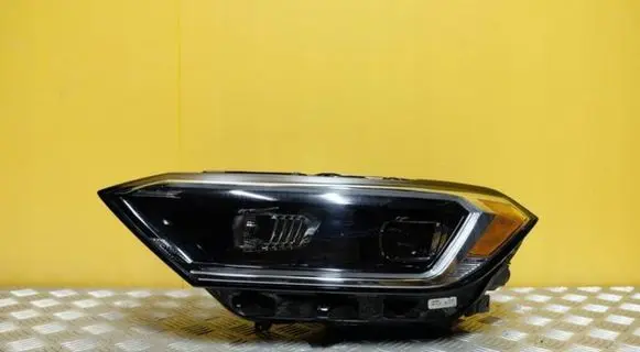 Volkswagen Jetta USA Headlight/headlamp 17A941035F 2315