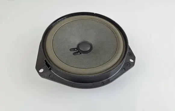 Alfa Romeo Stelvio Front door speaker A01910401