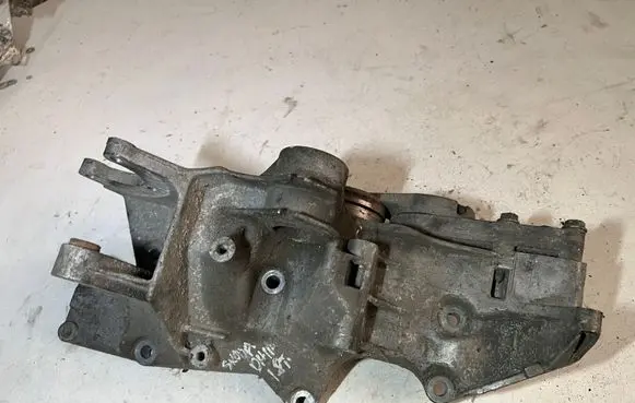 Skoda Superb B5 (3U) Generator/alternator bracket 06B903143N