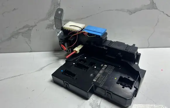 Mercedes-Benz C W204 Comfort/convenience module 2129028502